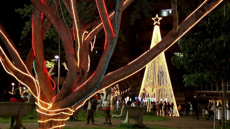 Acendimento das luzes marcará a abertura da “Fantástica Cidade do Natal 2022”