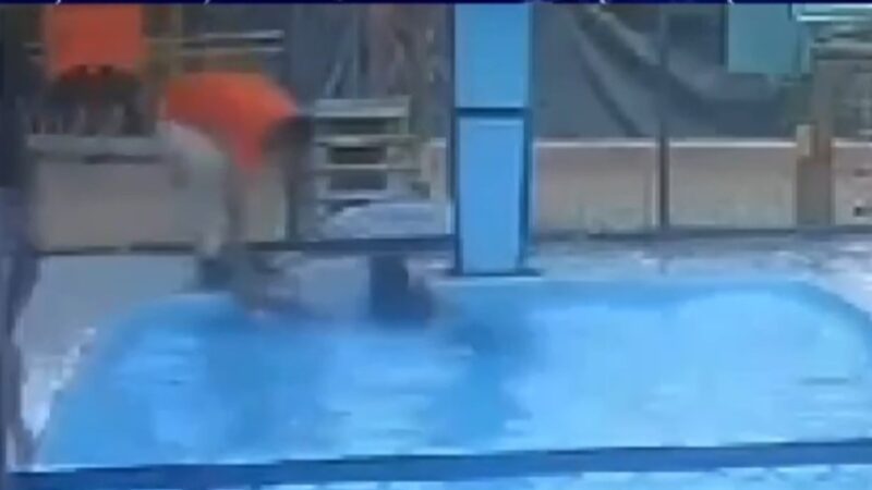Vídeo mostra mãe tentando afogar filha de 6 meses em piscina em Goiás