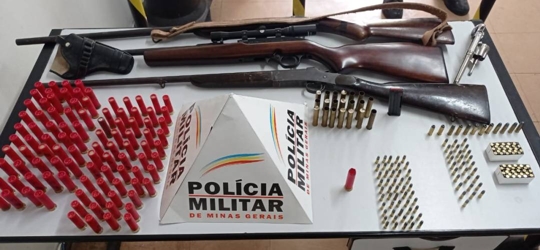 Polícia Militar apreende grande quantidade de armas de fogo e munição