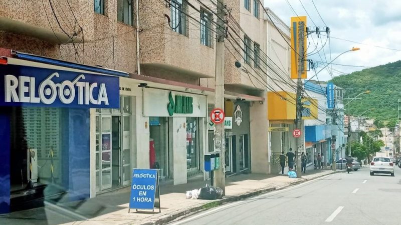 CDL Itaúna defende lockdown total na cidade