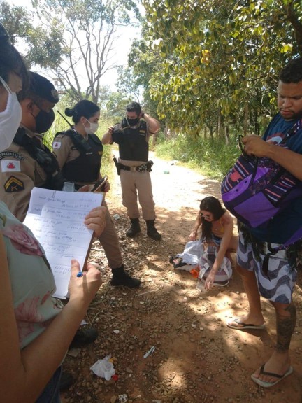 Multas de R$ 95,95 para quem estava nas cachoeiras fiscalizadas no fim de semana