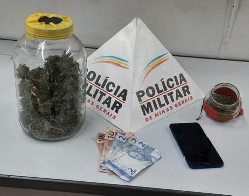 PM faz operação “Semana Santa” e apreende drogas