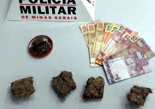 PM apreende adolescente com drogas no bairro Irmãos Auler