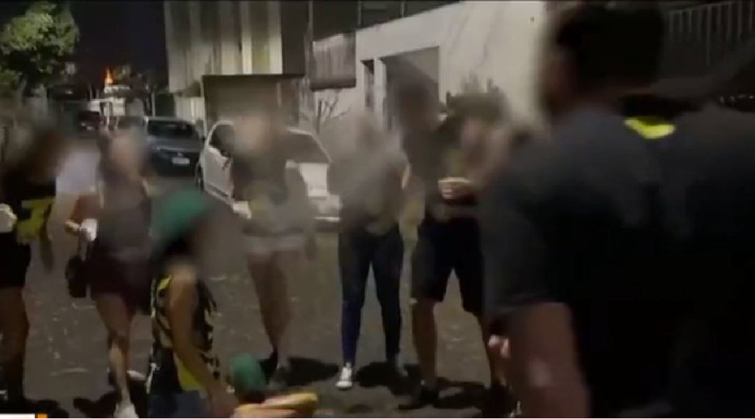 Alunos de medicina cospem em calouros durante trote em Uberaba; veja vídeo