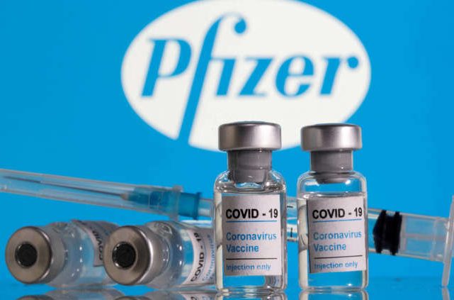 Estudos apontam perda de eficácia da vacina da Pfizer após 2ª dose