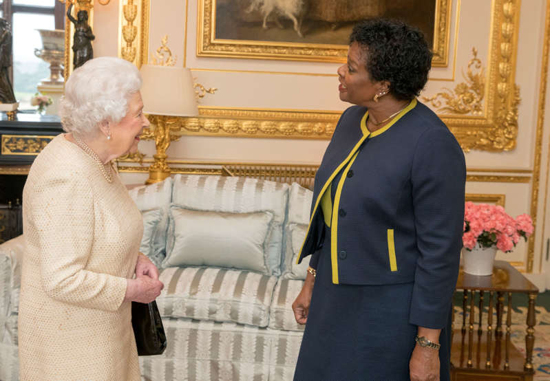 Rainha Elizabeth perderá um reinado no dia 30 de novembro