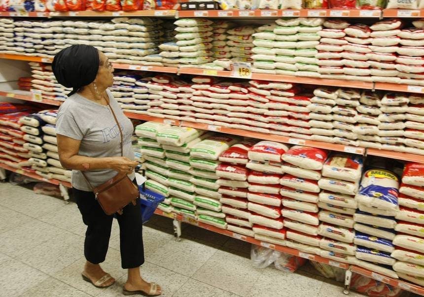 IBGE: Inflação fica em 1,25% em outubro e atinge 10,67% em 12 meses
