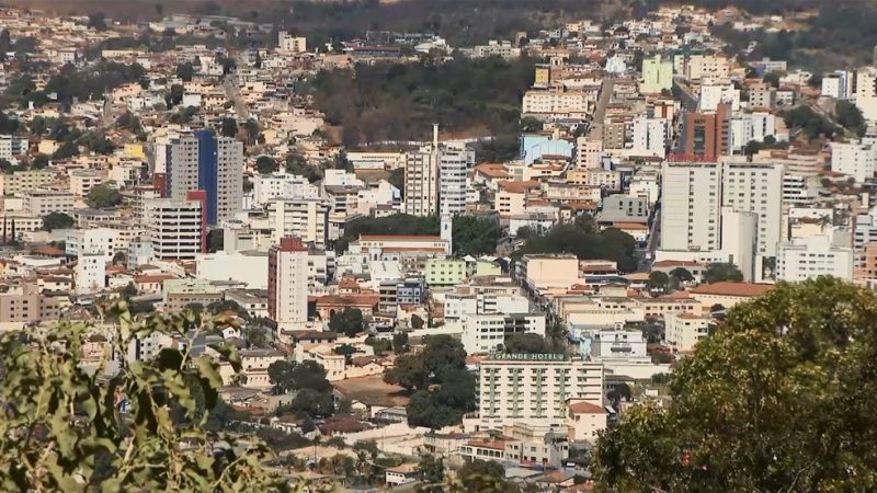 Itaúna é a cidade da região que mais gerou empregos em outubro