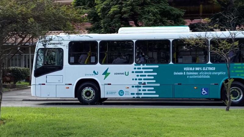 Usiminas investe em fontes de energia limpa e inicia testes com ônibus elétrico