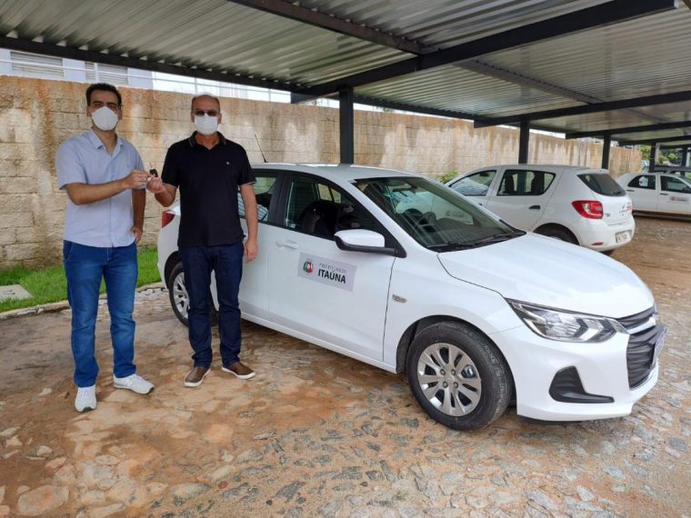 Novo veículo atenderá pacientes  em tratamento fora de Itaúna