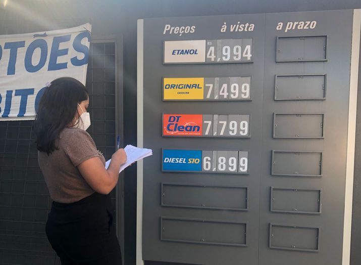 Procon notificou 12 postos de combustíveis em Itaúna