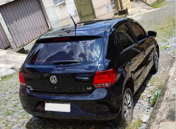 PM Itaúna recupera carro de aplicativo roubado em Igarapé