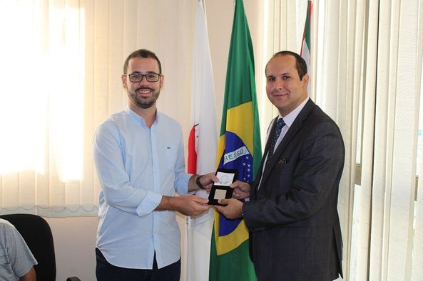 Novos agraciados recebem a Medalha Comemorativa dos 120 anos  de Itaúna