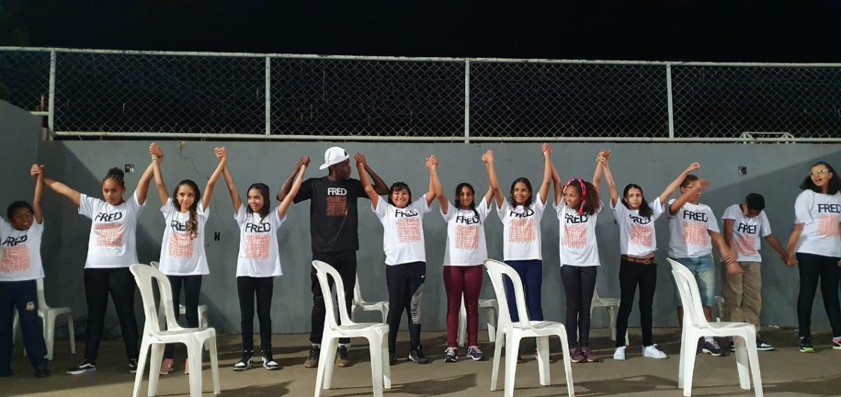 Crianças e adolescentes de Itatiaiuçu concluem oficina de Street Dance