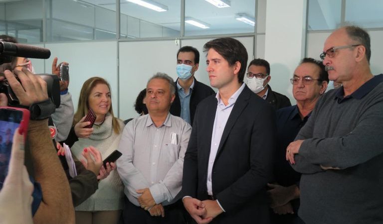 Secretário de Estado de Saúde, Fábio Baccheretti,    visita o Centro de Hemodinâmica do HMG