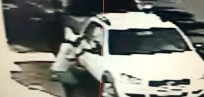 Vídeo mostra flagrante de tentativa de furto de veículo