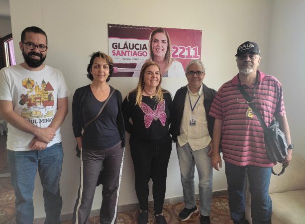 Gláucia Santiago reúne com a imprensa itaunense