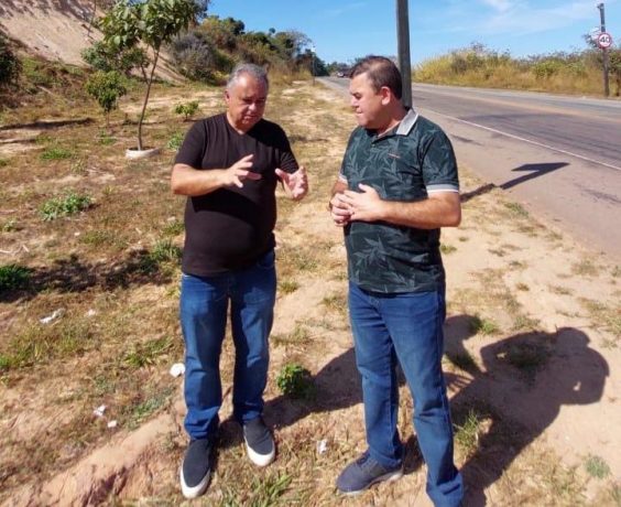 Deputado estadual Gustavo Mitre visita obras de segurança na rodovia MG 431