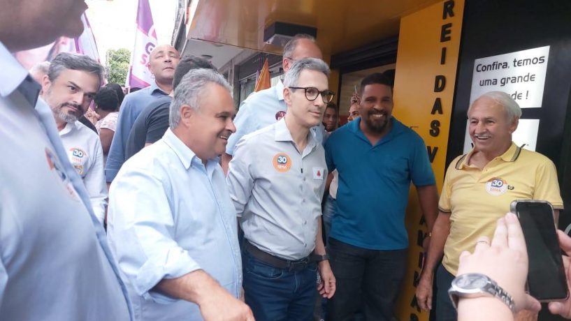 Em campanha Zema visita obras do Trevo do Morro do Engenho e comércio do centro da cidade