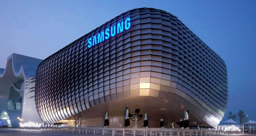Samsung registra patente de celular que enrola no pulso e vira relógio