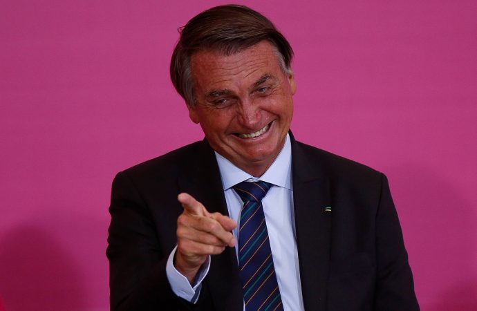 Governo Bolsonaro corta verba de ações para mulheres em até 99% no Orçamento de 2023