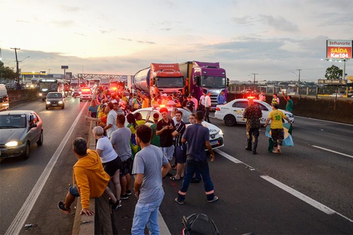 Governador de São Paulo fala sobre as paralisações no país