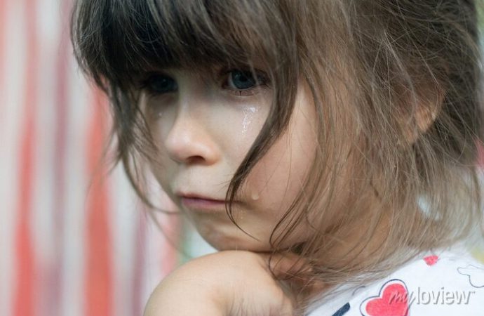 Mãe acusa cuidadora de creche de supostos maus tratos contra sua filha de 4 anos