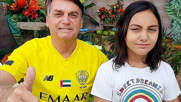 De malas prontas, Bolsonaro despacha ‘fraquejada’ para Miami