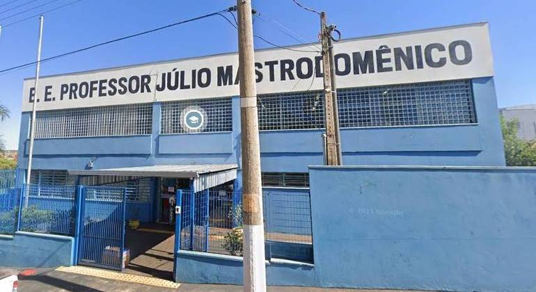 Homem invade escola e fere duas professoras a facadas; disse que sofreu bullying há 10 anos