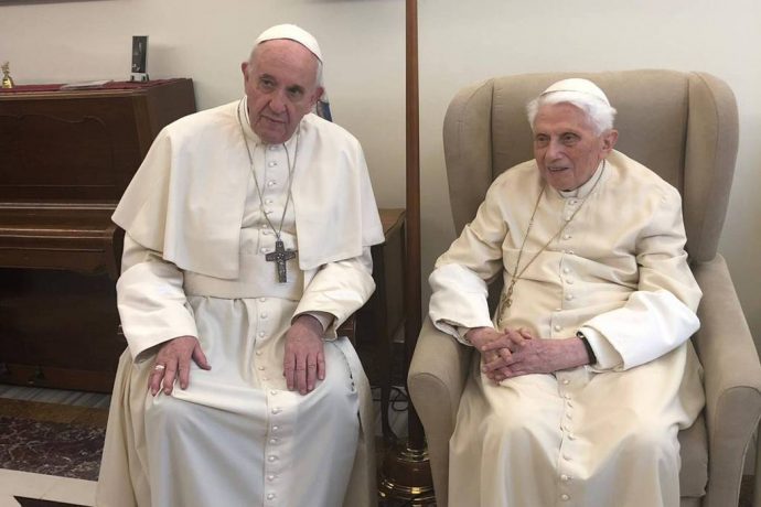 Vaticano confirma “agravamento” da saúde de Bento XVI