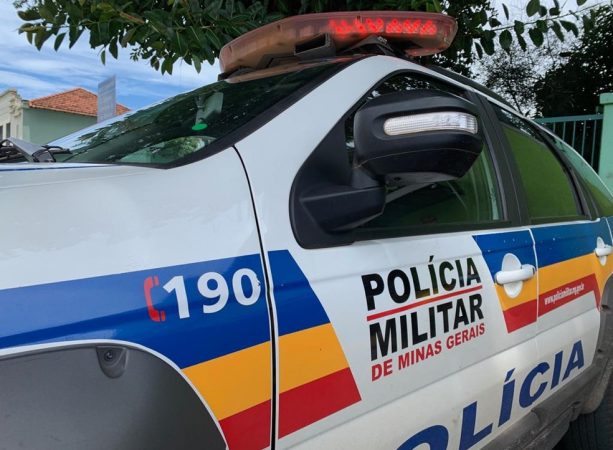 Carro furtado em Itaúna é recuperado em Divinópolis