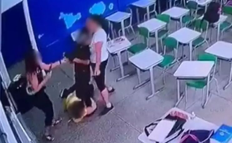 Antes de atacar escola e matar professora, aluno treinou facadas em travesseiros