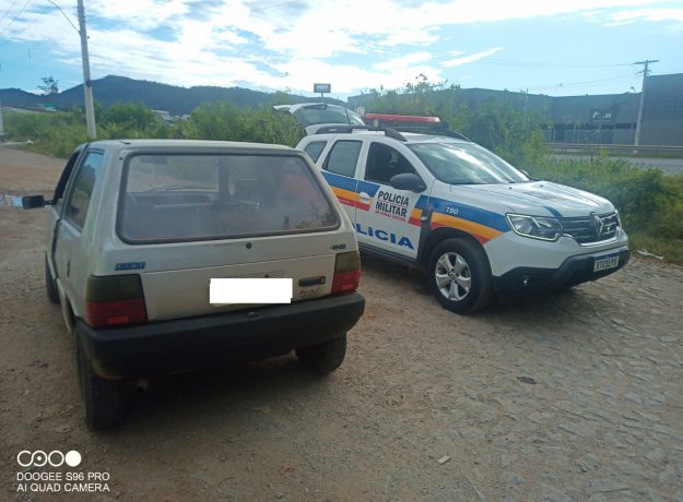 Mulher é presa com carro e celular furtados em Itaúna