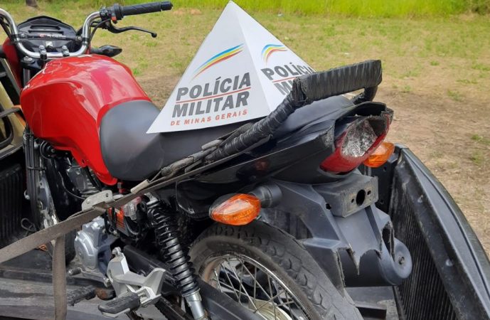 Motociclista inabilitado é preso depois de tentar fugir da PM em Vista Alegre