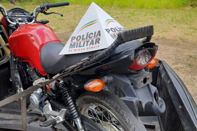 Motociclista inabilitado é preso depois de tentar fugir da PM em Vista Alegre