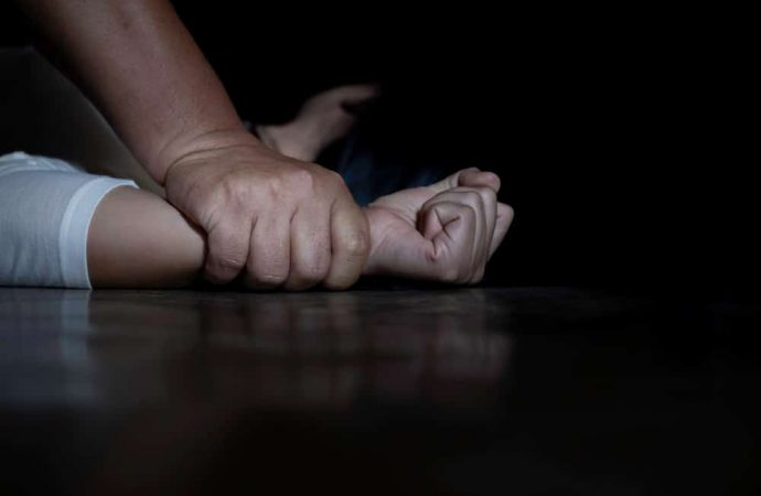 Mãe acusa filho adolescente de estuprá-la no norte de Minas Gerais