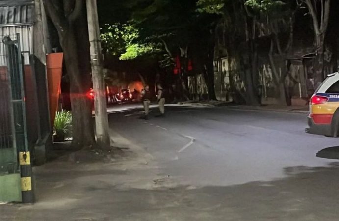 Redes sociais registram tiroteio em Santanense na noite desta terça-feira, 28
