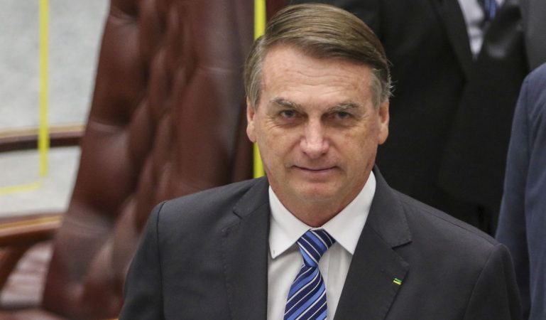 MPE tem até hoje para se manifestar sobre ação que pode tornar Bolsonaro inelegível