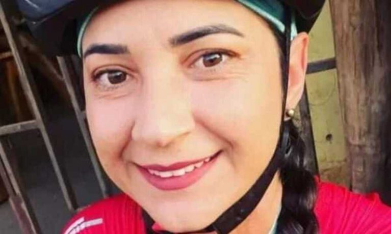 IML interrompe velório e leva corpo de ciclista morta por atropelamento para necrópsia