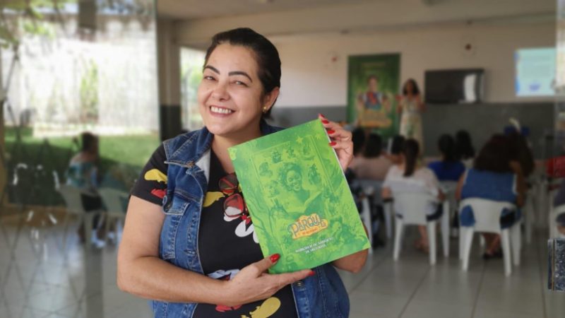 Workshop de contação de histórias encanta educadores de Itatiaiuçu 