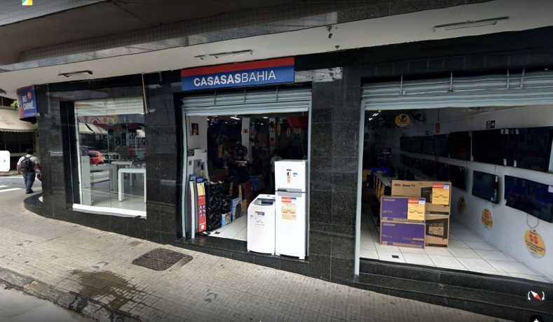 Consumidora denuncia que Casas Bahia em Itaúna vende produtos usados como novos