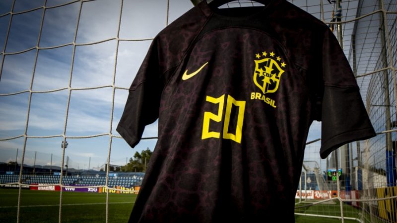 Seleção jogará com uniforme preto pela 1ª vez na história