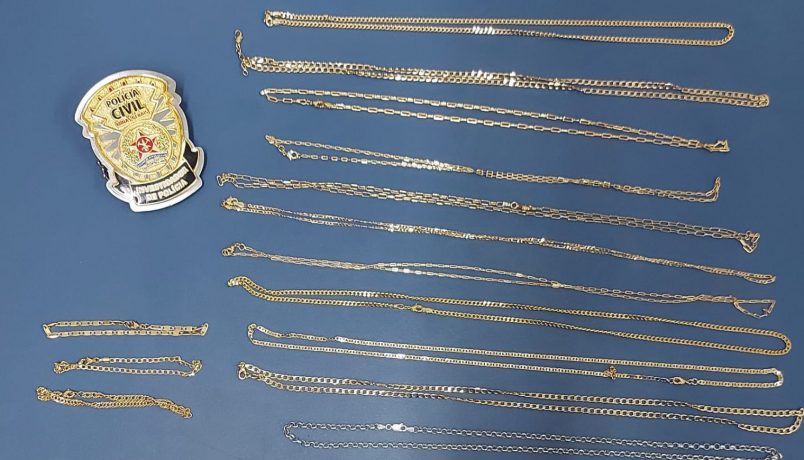 Polícia Civil recupera joias roubadas em uma relojoaria em Itaúna na segunda-feira, 26