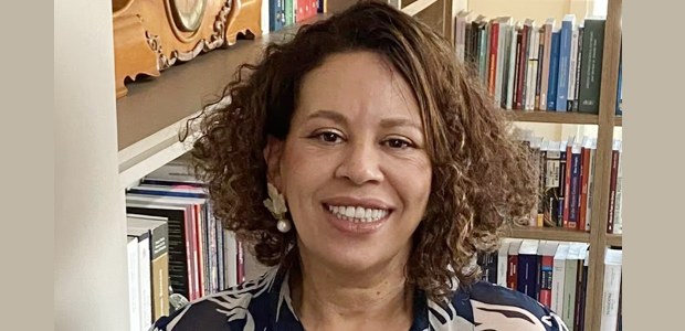 Edilene Lobo, professora na Universidade de Itaúna, é nomeada ministra substituta do TSE