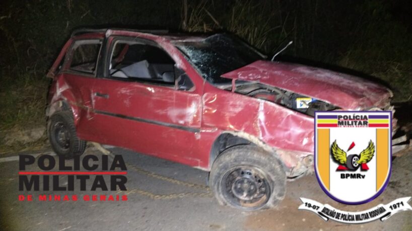 Motorista sem habilitação e em alta velocidade capota carro com cinco pessoas, uma morre