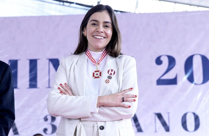 Deputada Lohanna recebe Medalha do Dia de Minas 2023