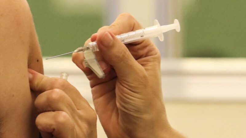 Covid: Ministério da Saúde confirma caso da variante EG.5 em mulher com esquema vacinal completo