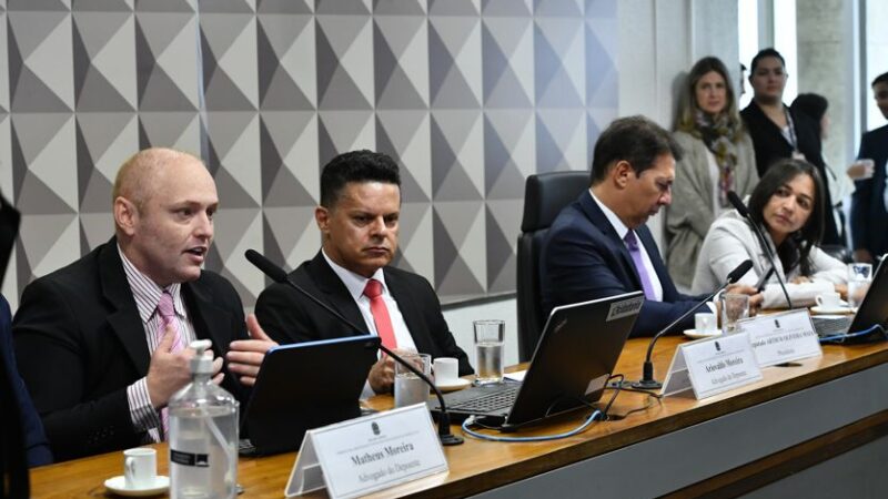 Hacker confirma encontro com Bolsonaro e revela promessa de indulto