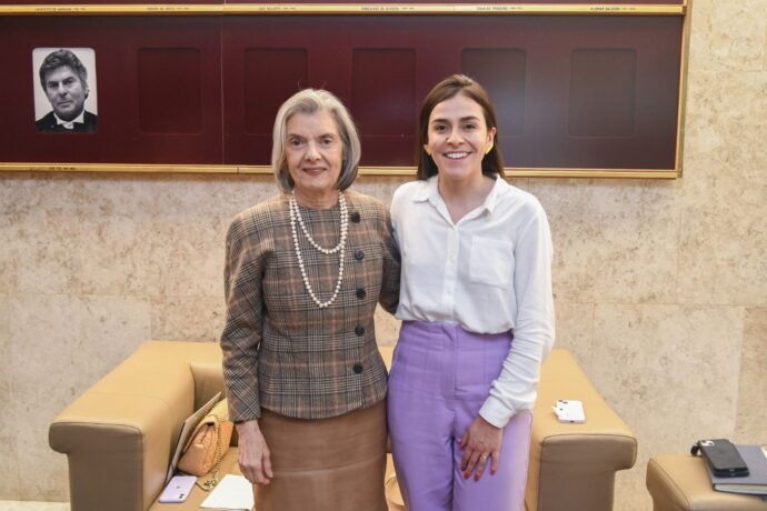 Deputada Lohanna encontra com ministra Cármen Lúcia no STF