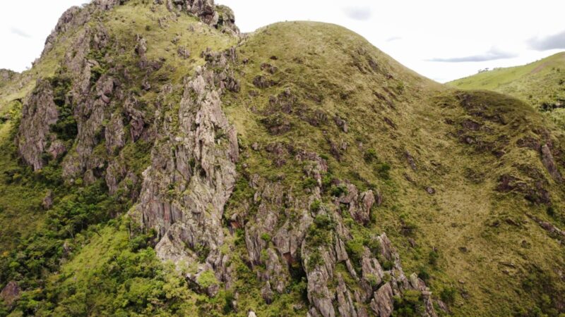 Usiminas e Prefeitura de Igarapé assinam Termo de Intenções sobre Programa de Visitas à Pedra Grande